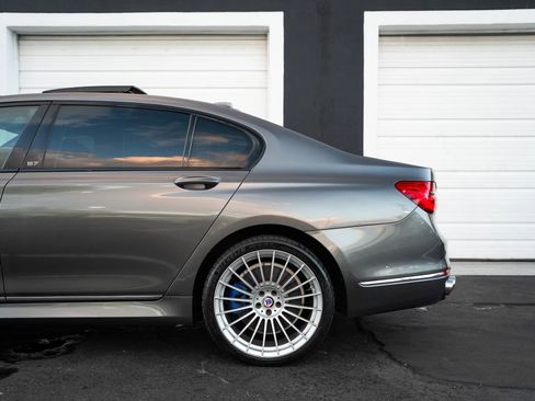 Used 2018 BMW ALPINA B7 xDrive w/ Luxury Rear Seating Package AWD/4WD image 12