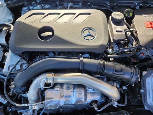 Used 2025 Mercedes-Benz CLA 250 4MATIC image 20