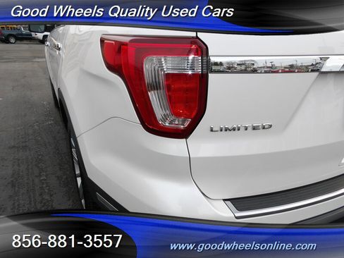 Used 2019 Ford Explorer Limited w/ Ford Safe & Smart Package image 9