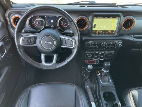Used 2022 Jeep Gladiator Mojave w/ Cold Weather Group AWD/4WD image 10