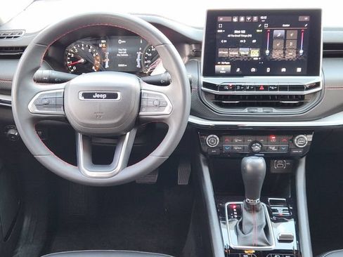 Certified 2025 Jeep Compass Trailhawk AWD/4WD image 27