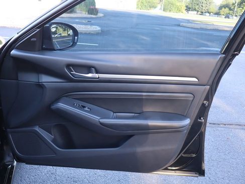 Used 2019 Nissan Altima 2.5 SV FWD image 26
