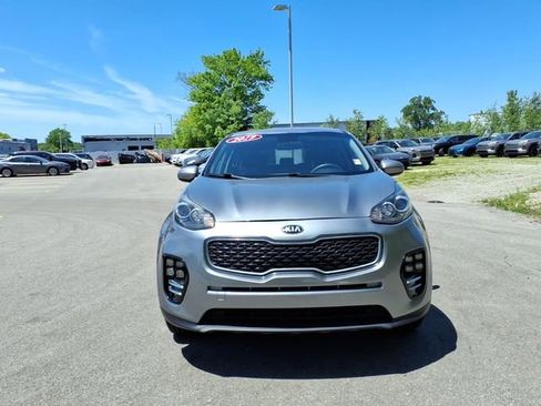 Used 2019 Kia Sportage LX AWD/4WD image 2