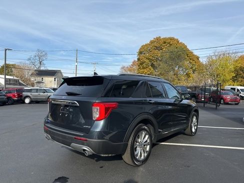 Used 2023 Ford Explorer Limited w/ Limited Technology Package image 7