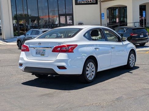 Used 2017 Nissan Sentra SV FWD image 6