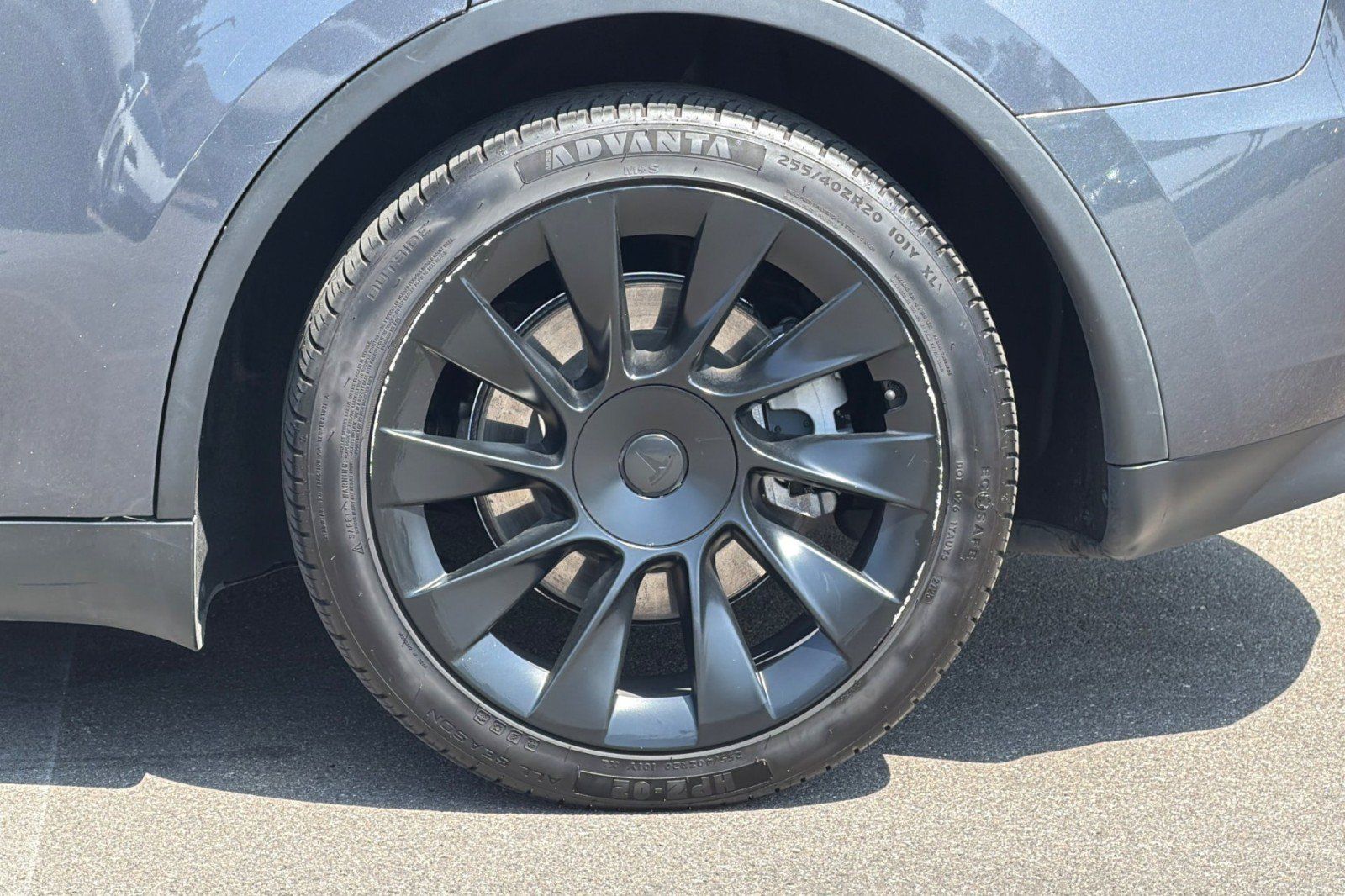 Used 2023 Tesla Model Y Long Range AWD/4WD image 26