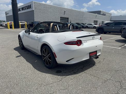 New 2026 MAZDA MX-5 Miata Grand Touring w/ Appearance Package RWD image 7