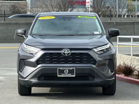 Used 2024 Toyota RAV4 LE image 10