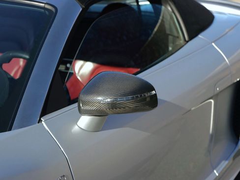 Used 2011 Audi R8 V10 image 18