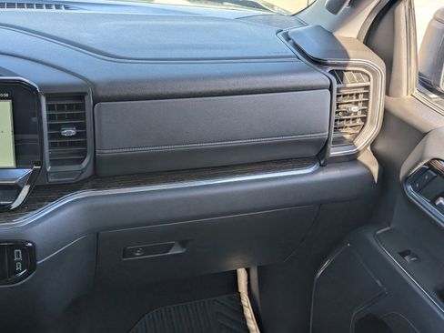 Used 2024 GMC Sierra 1500 Elevation image 18