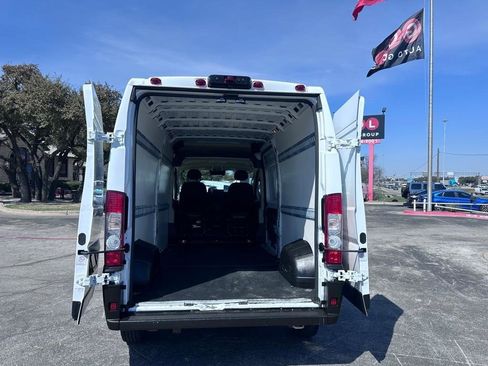 Used 2022 RAM ProMaster 2500 w/ Premium Convenience Group (A) image 9