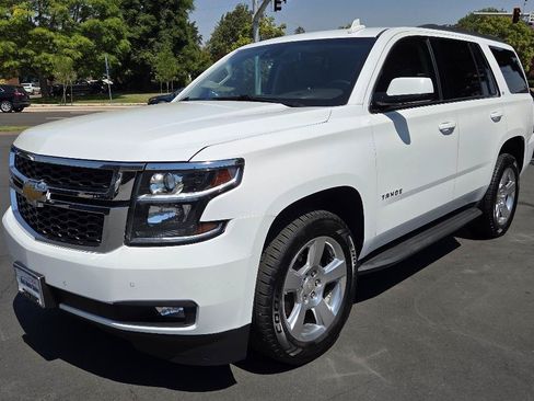 Used 2019 Chevrolet Tahoe LT w/ Luxury Package AWD/4WD image 2