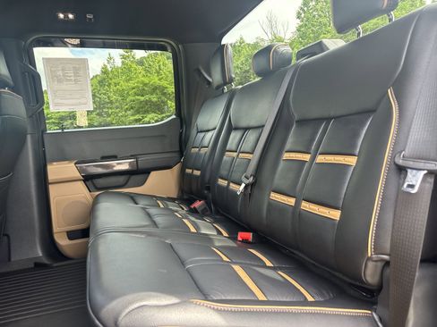 Used 2025 Ford F250 XLT AWD/4WD image 21