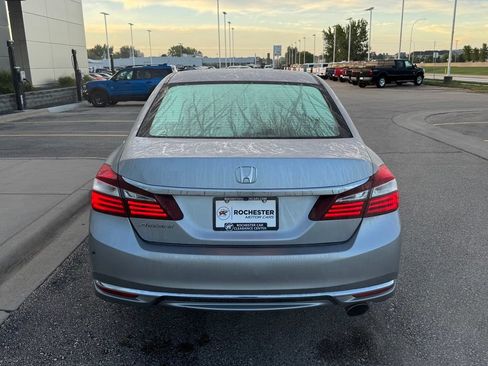 Used 2016 Honda Accord LX image 36