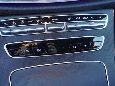 Used 2022 Mercedes-Benz E 450 4MATIC Sedan image 13