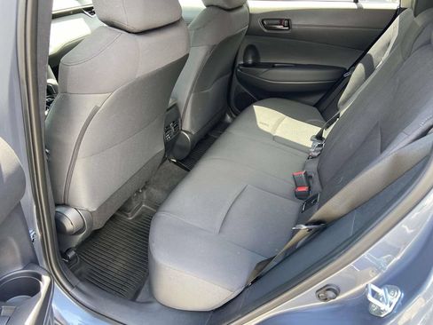 Used 2025 Toyota Corolla Cross LE FWD image 19