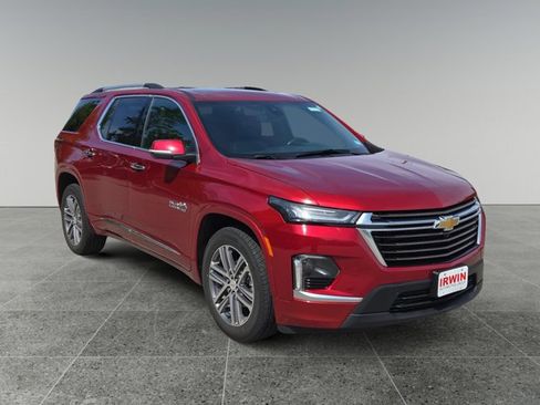 Used 2023 Chevrolet Traverse High Country AWD/4WD image 7