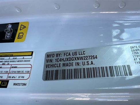 Used 2022 Jeep Wrangler Unlimited Sport image 9