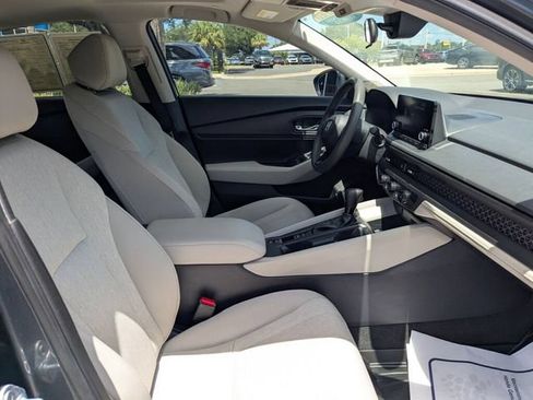 Certified 2024 Honda Accord EX image 38