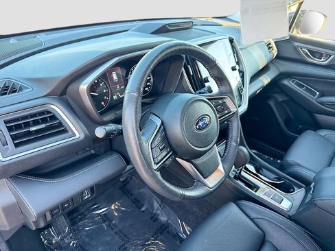 Used 2024 Subaru Ascent Limited w/ Technology Package AWD/4WD image 5