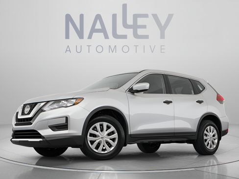 Used 2018 Nissan Rogue SV w/ Sun & Sound Touring Package FWD image 1