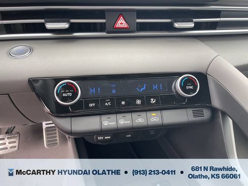 Used 2025 Hyundai Elantra Sport FWD image 22