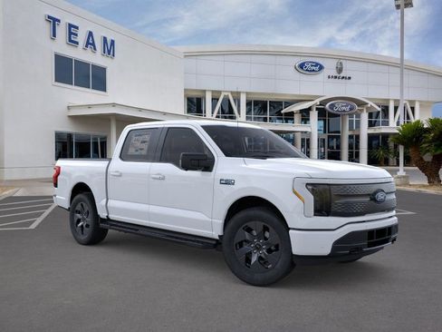 New 2025 Ford F150 Lightning Flash image 7