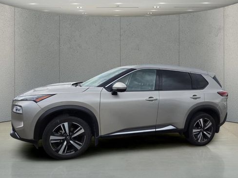 Certified 2023 Nissan Rogue SL FWD image 1