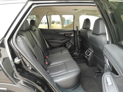 Used 2020 Subaru Outback Limited image 22