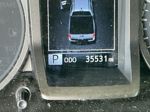 Used 2023 Toyota Tacoma TRD Sport w/ Advanced Technology Package image 11