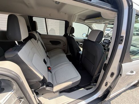 Used 2022 Ford Transit Connect XLT FWD image 35
