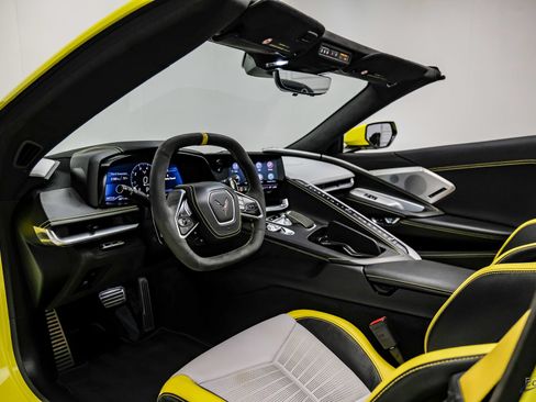 Used 2021 Chevrolet Corvette Stingray Premium Cpe w/ 3LT RWD image 40