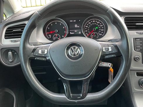 Used 2015 Volkswagen Golf S FWD image 29