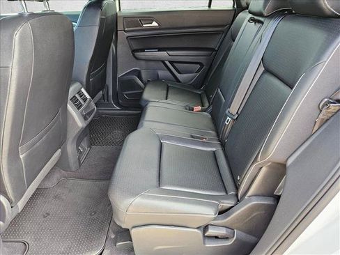 Used 2020 Volkswagen Atlas Cross Sport SE AWD/4WD image 16
