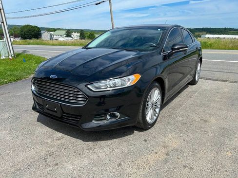 Used 2016 Ford Fusion SE w/ Equipment Group 202A AWD/4WD image 6