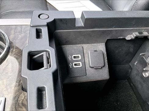 Used 2016 Ford Expedition Limited w/ Equipment Group 301A AWD/4WD image 32