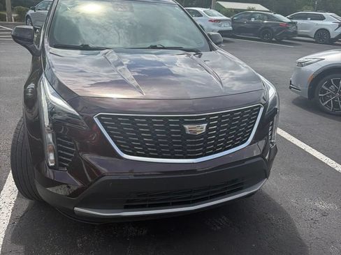 Used 2020 Cadillac XT4 Premium Luxury FWD image 1