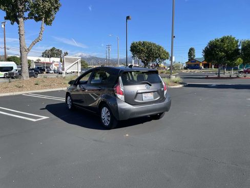 Used 2015 Toyota Prius C Four image 7