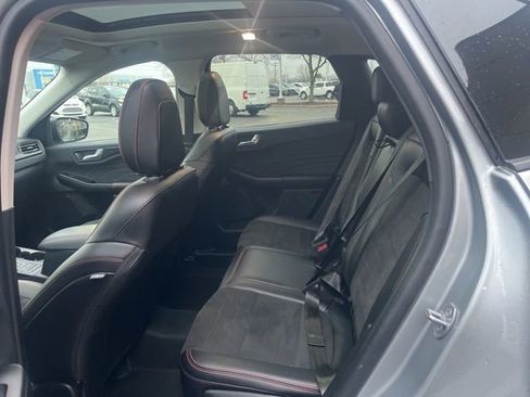 Used 2022 Ford Escape SEL w/ SEL Stealth AWD Package image 16