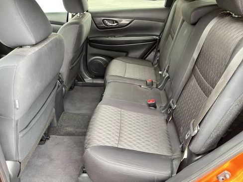 Used 2019 Nissan Rogue SV AWD/4WD image 27