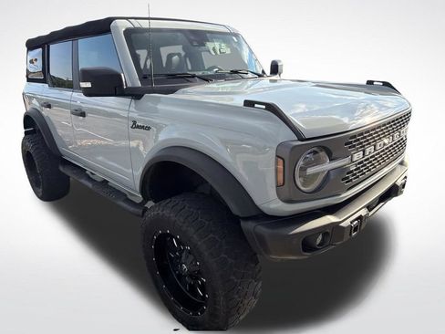 Used 2022 Ford Bronco Badlands AWD/4WD image 2