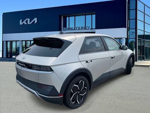 Used 2023 Hyundai Ioniq 5 SEL w/ Cargo Package AWD/4WD image 6