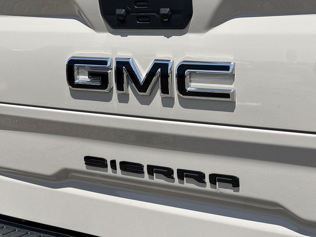 New 2026 GMC Sierra 1500 AT4X w/ LPO, Black Badging Package AWD/4WD image 28