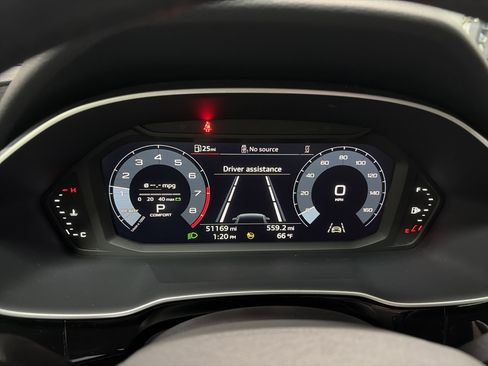 Used 2023 Audi Q3 2.0T Premium image 16