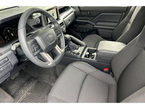 New 2026 Toyota 4Runner SR5 AWD/4WD image 9