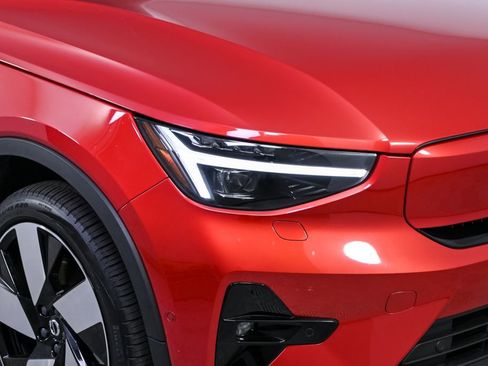 Certified 2023 Volvo C40 P8 Recharge Ultimate image 39