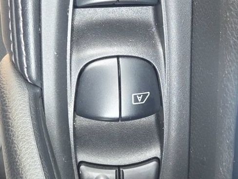 Used 2020 Nissan Rogue Sport SV AWD/4WD image 20