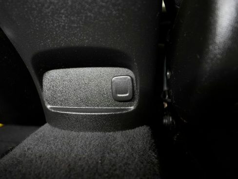 Used 2018 Chevrolet Malibu LT image 18