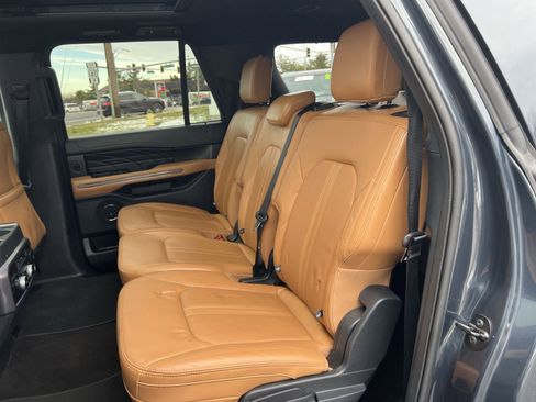 Used 2023 Ford Expedition Max Platinum image 25