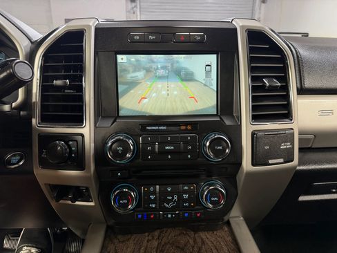 Used 2018 Ford F250 Lariat w/ Lariat Ultimate Package AWD/4WD image 24